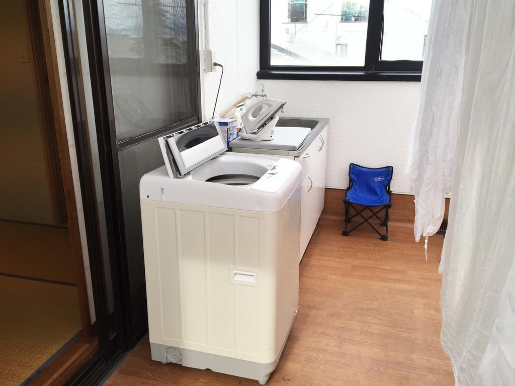 Toolate Guesthouse Toyama Bagian luar foto