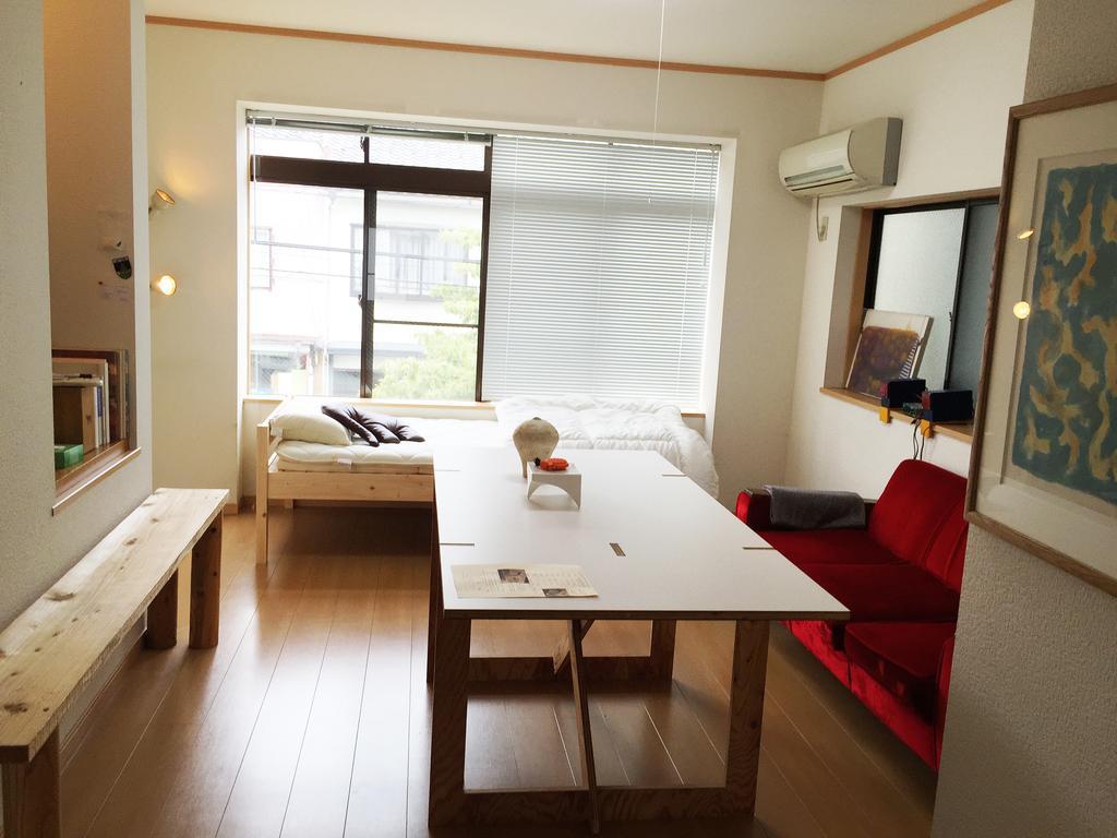 Toolate Guesthouse Toyama Bagian luar foto